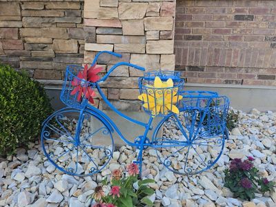 Vintage Style Blue Metal Bicycle Plant Stand Garden Decor