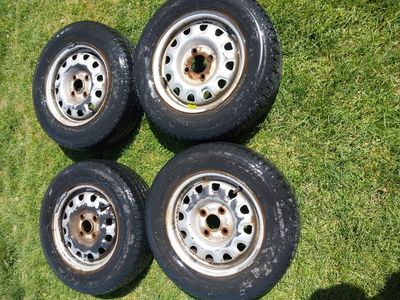 175 / 70 / 13 R set of 4 tires & wheels