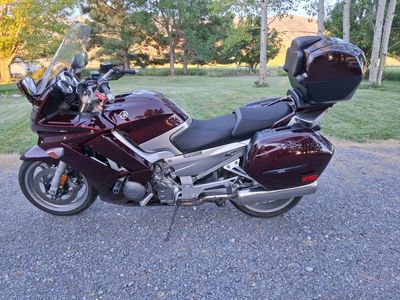 Yamaha FJR1300 Touring Motorcycle - Burgundy with Hard Cases & Windscreen