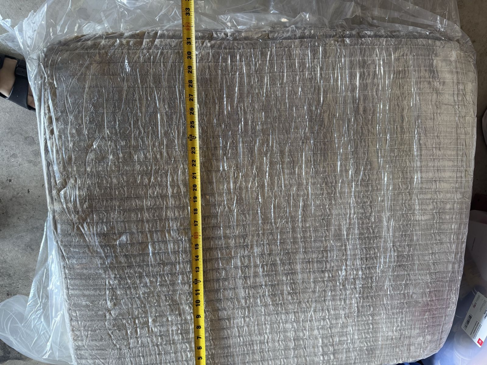 Main image 4