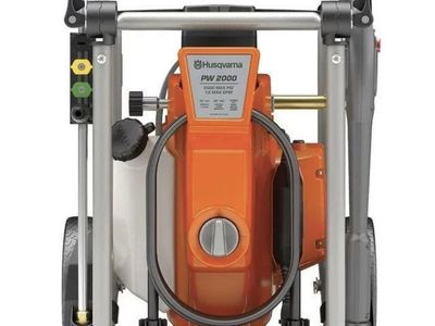 Husqvarna PW 2000 Pressure Washer – 2000 PSI