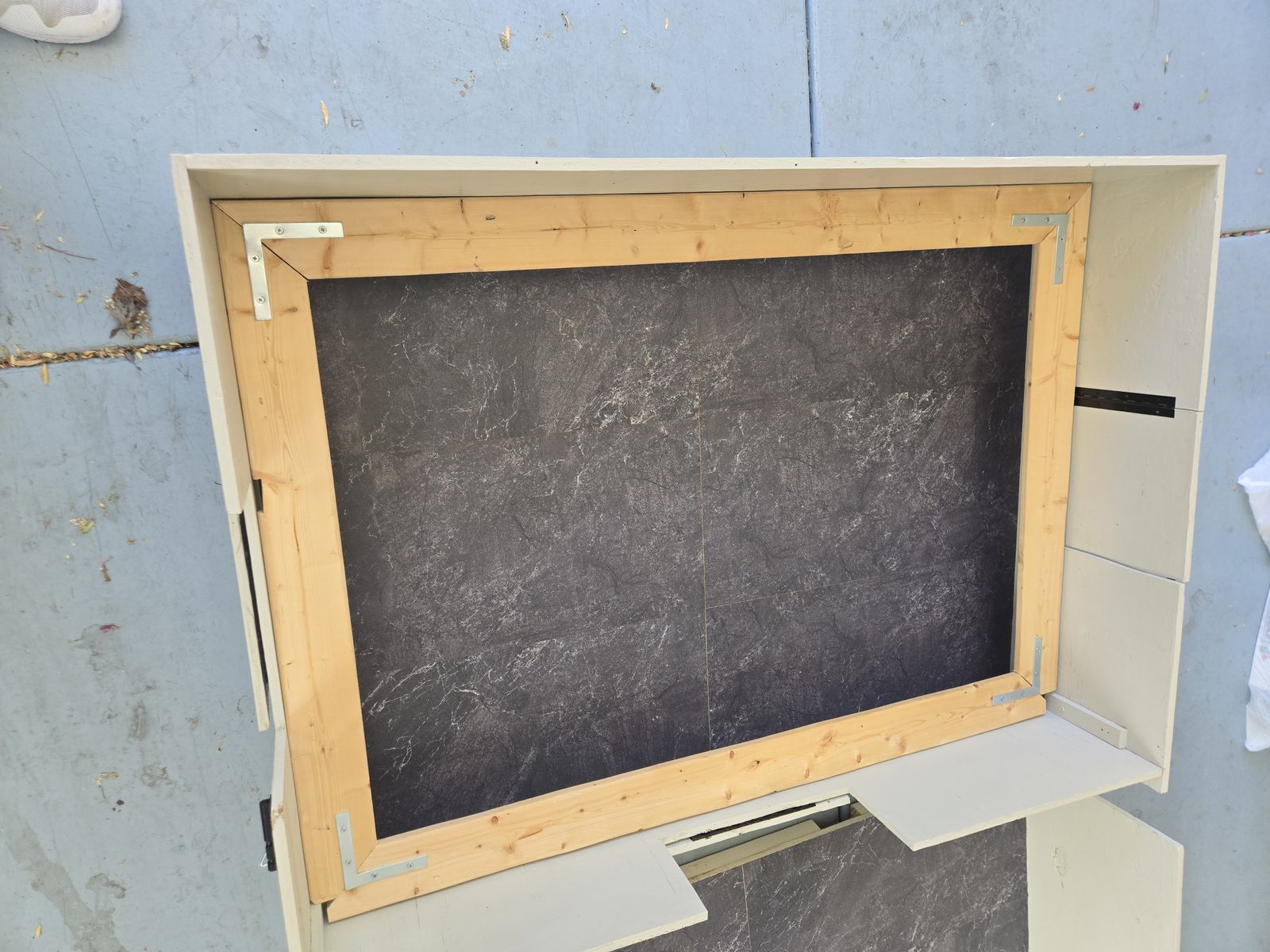 Main image 4