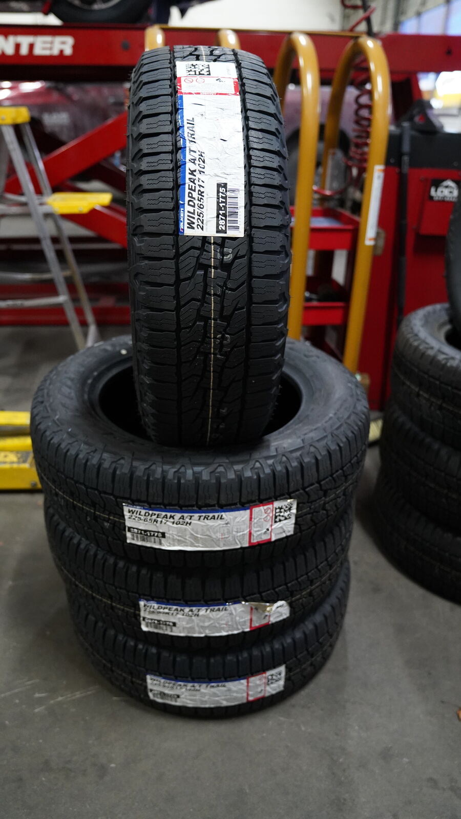 TIRES FALKEN 225-65-17 WILDPERK - TRAIL