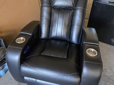 CaveMan Den Electric Recliner
