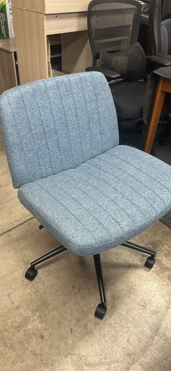 Blue Fabric Upholstered Rolling Office Chair with Black Metal Base