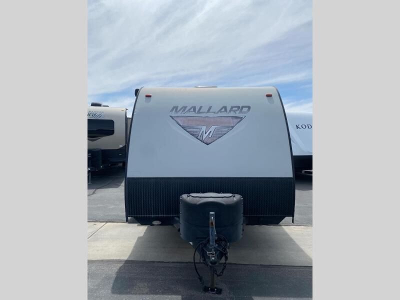 Used 2019 Heartland Mallard Ultra-Light Travel Trailer, Sleeps 6, Bunkhouse Layout (185)