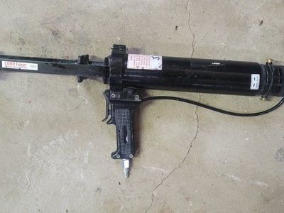 Lord Fusor 304 pneumatic dispensing gun automotive repair air tool