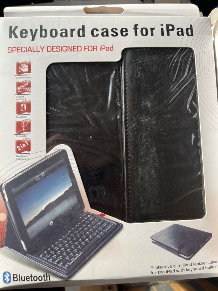 NEW iPad Keyboard Case Protective Leather Slim