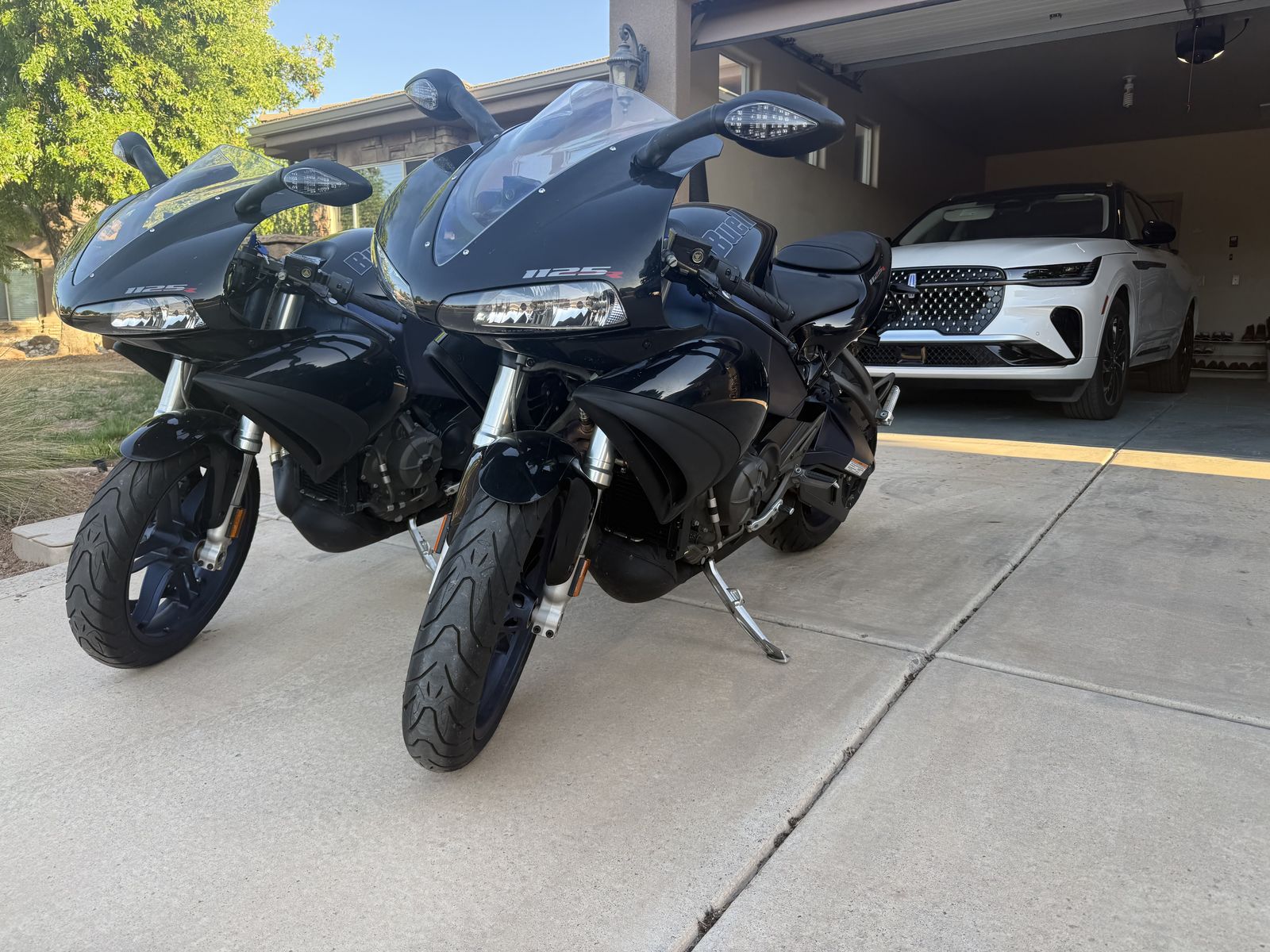RARE 2008 BUELL 1125R 25TH ANNIVERSARY – ULTRA LOW MILES