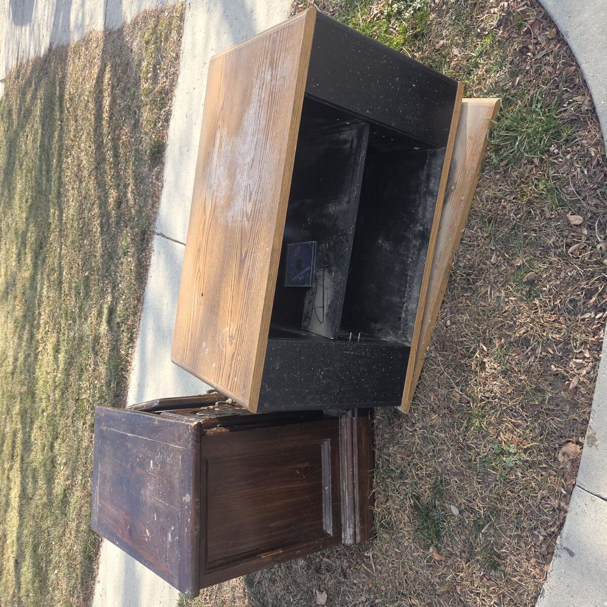 free TV stand and end table