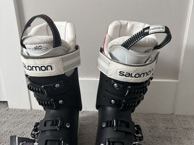 Salomon women’s X Max 110W Custom Fit 3D Downhill Ski Boots Size 22.0 Black/White
