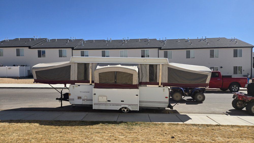 2007 Fleetwood Highwall Camper **PRICE DROP**