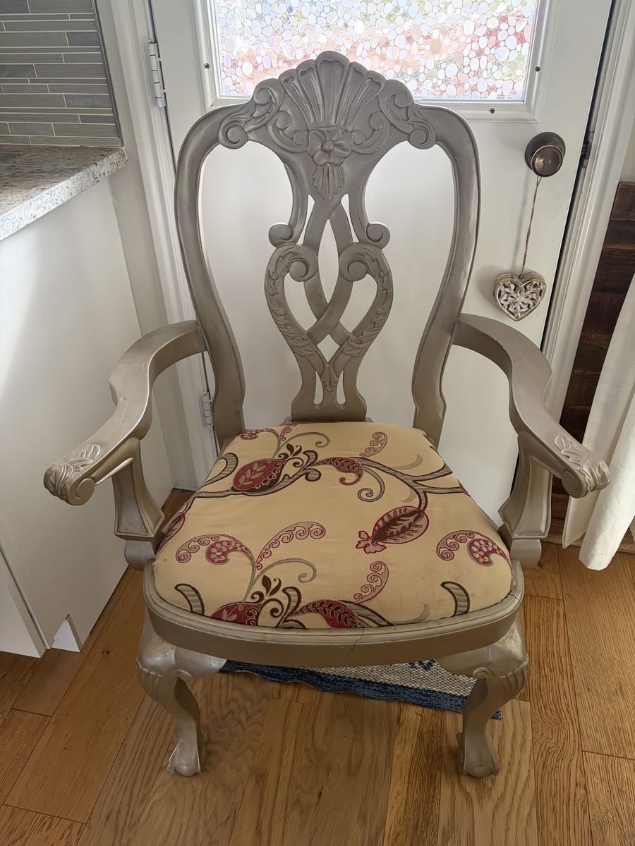 6 solid mahogany wood carved dining chairs