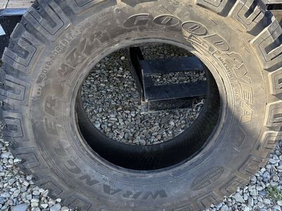 GoodYear Wrangler Mud Tire 30x9.50-15