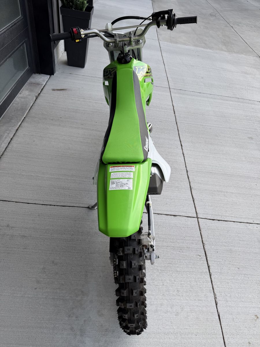 Main image 4