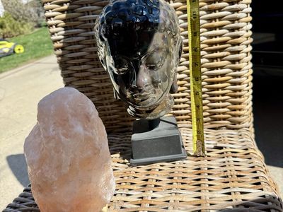 Buddah statue & Pink Salt