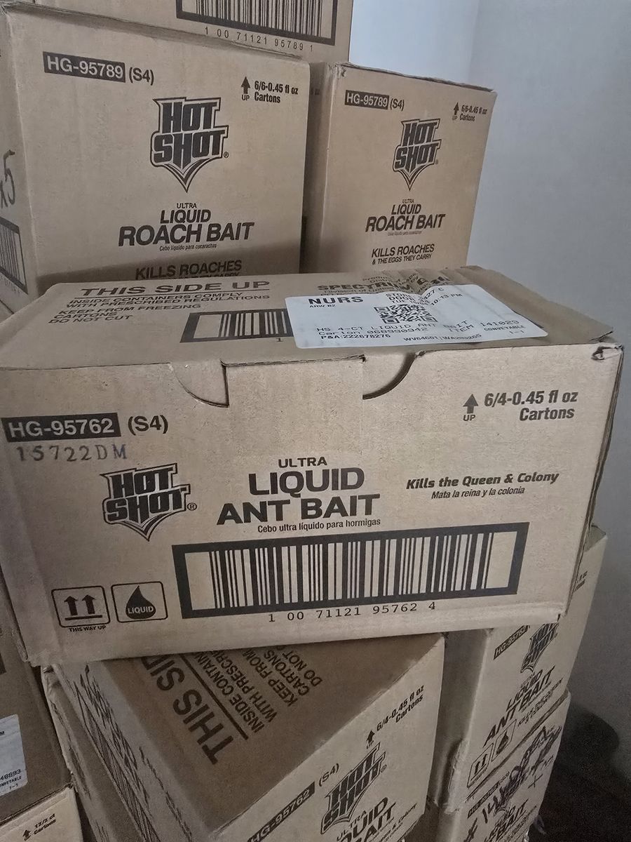 Hot Shot ULTRA Liquid 0.45-fl oz Ready to use Ant bait station 4-Pack-Lots of 6