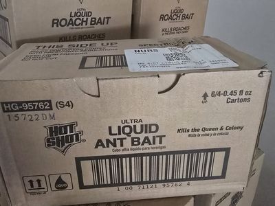 Hot Shot ULTRA Liquid 0.45-fl oz Ready to use Ant bait station 4-Pack-Lots of 6