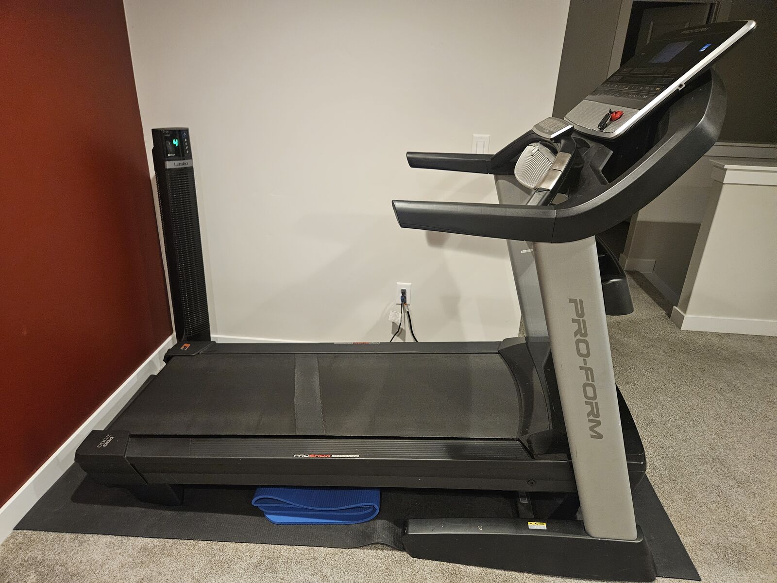 ProForm Pro 2000 Treadmill (2018 Model)