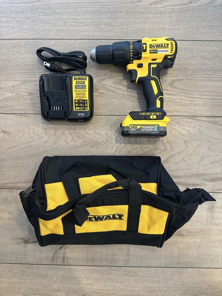 Dewalt Hammer Drill Kit w/1.7 Powerstack Battery and Charger