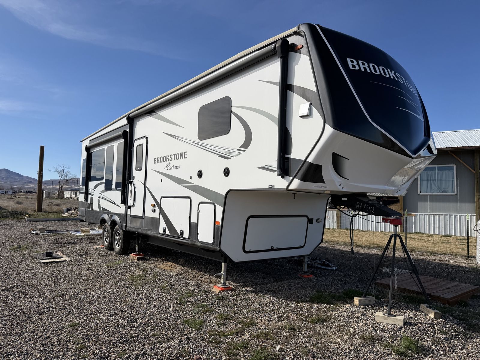 2022 Coachmen Brookstone 290rl