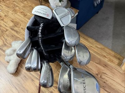 Taylormade Miscela Club set driver whit Ogio Golf