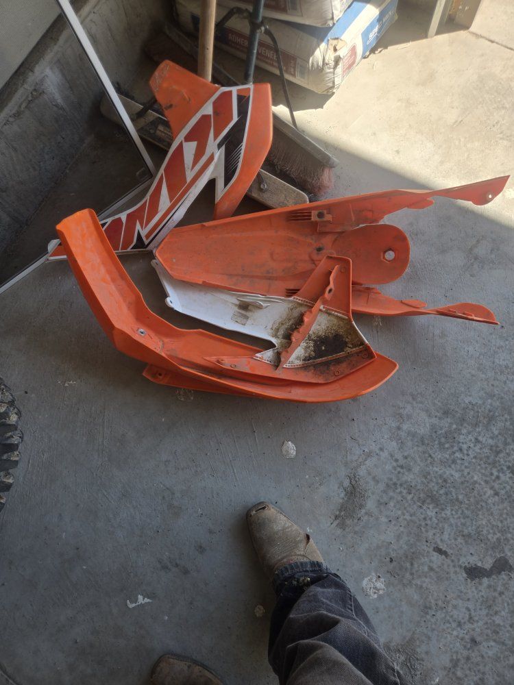 KTM 250SX Dirt Bike, Used - White/Orange/Blue with Graphics, 2-Stroke Engine