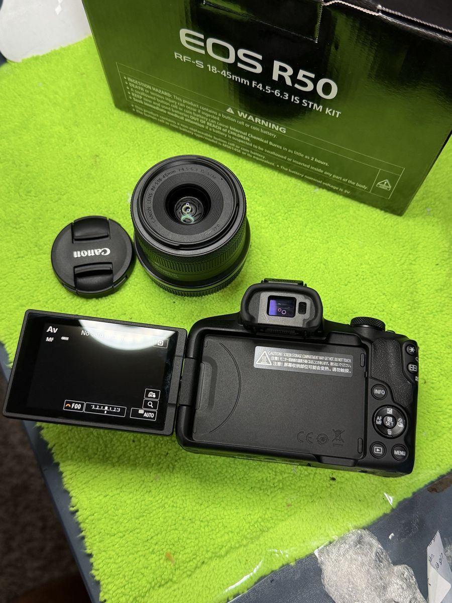 Canon r50, lens kit 18-45mm stm