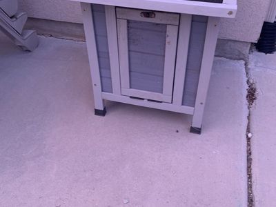 Rabbit/Small Animal Hutch