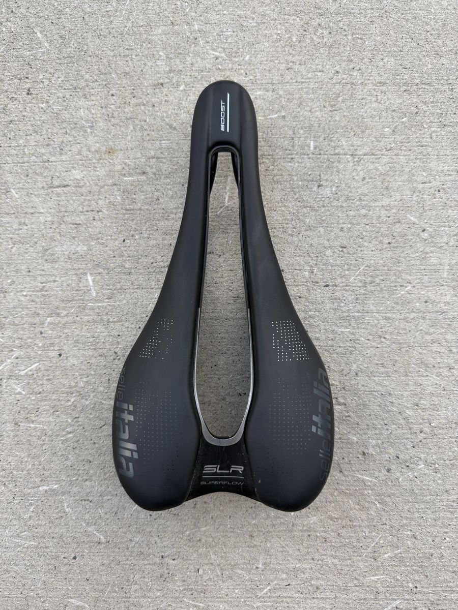 145 Selle Italia SLR super flow saddle