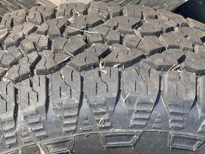 Tires 235/75/r15