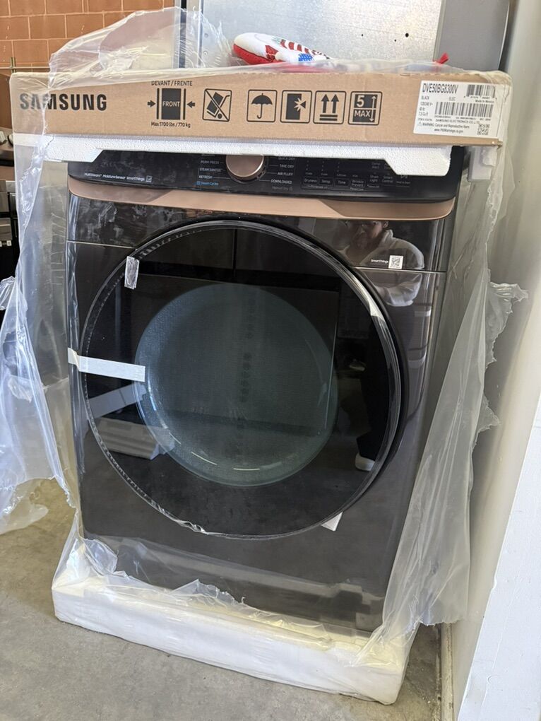 NEW Samsung 7.5 cu. ft. Stackable Electric Dryer