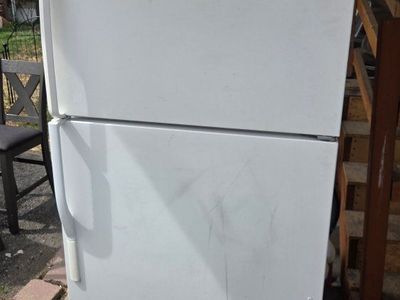 Maytag White Top Freezer Refrigerator with Ice Maker, Used Condition NEED IT GONE!