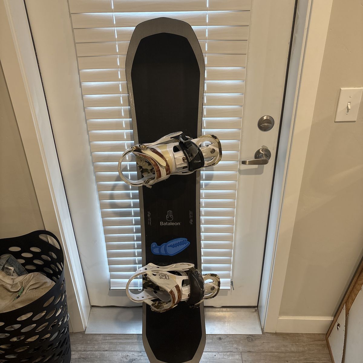 151 Bataleon Evil Twin Plus With Burton Bindings