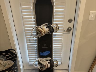 151 Bataleon Evil Twin Plus With Burton Bindings
