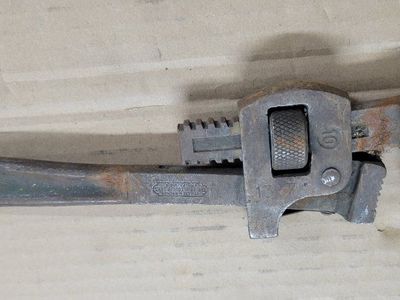 Vintage Erie Tool Works 10 Inch Stillson Pattern Pipe Wrench