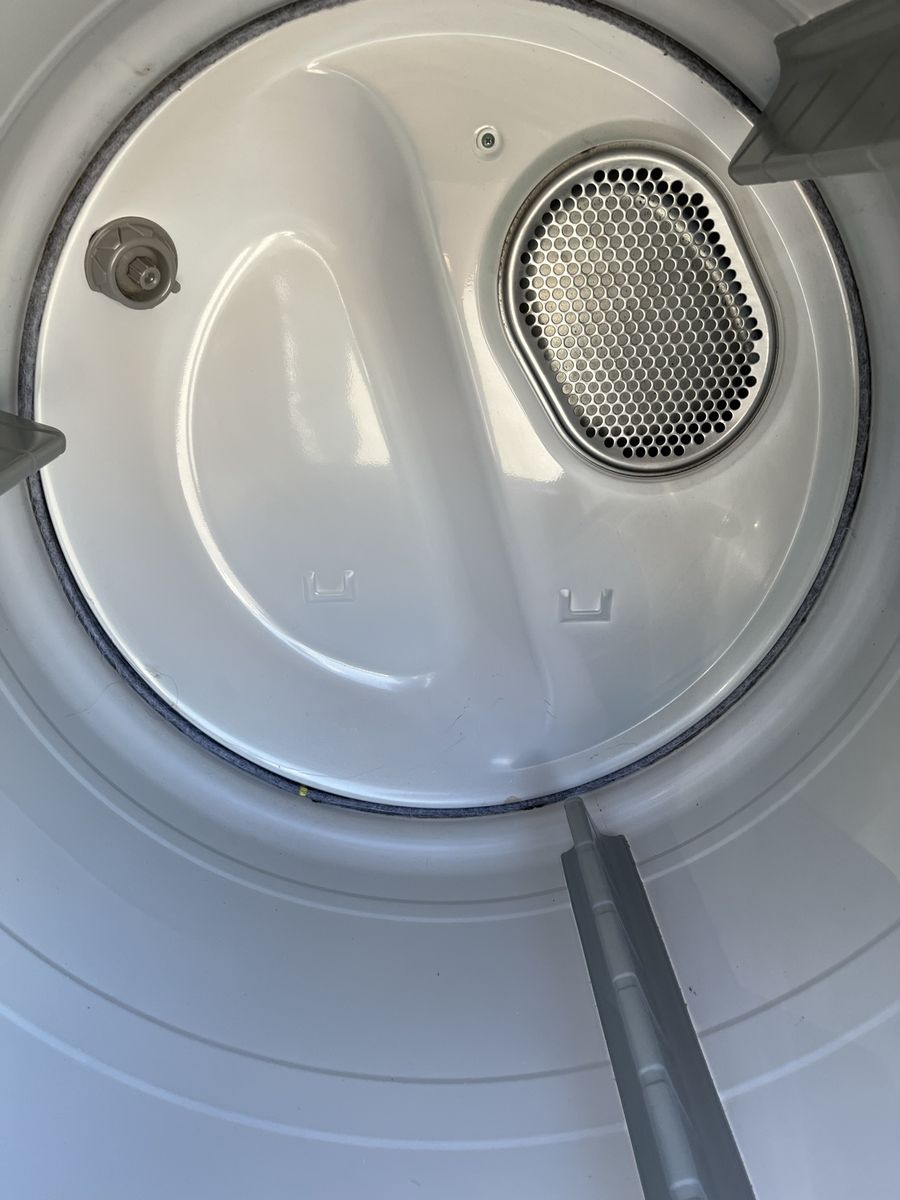 Main image 6
