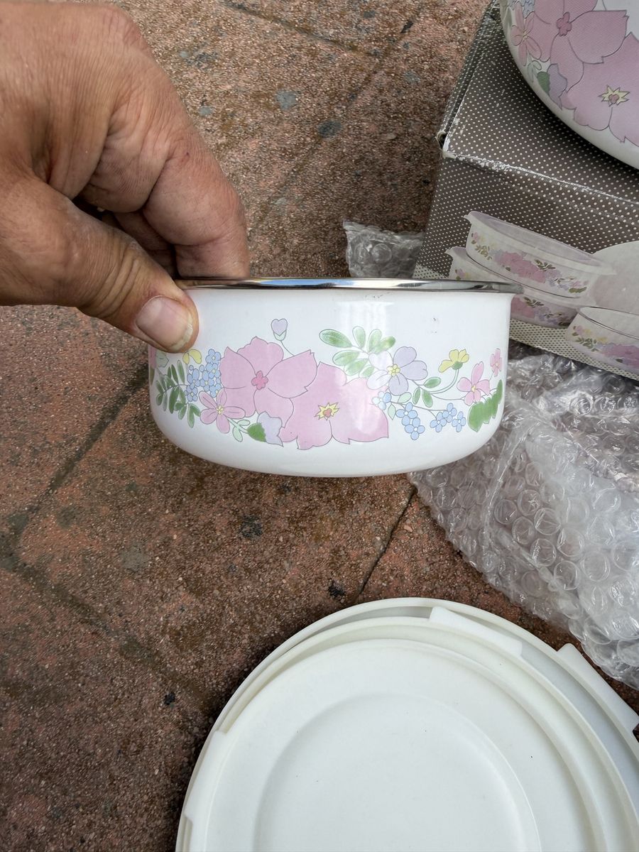 Main image 3