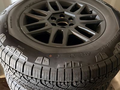 Tesla CyberTruck 20" Core wheels and tires