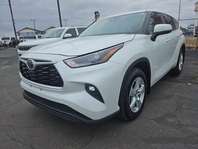 2023 Toyota Highlander LE