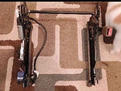 OEM 1996-2002 Toyota 4Runner Limited Power Passenger Seat Track Assembly