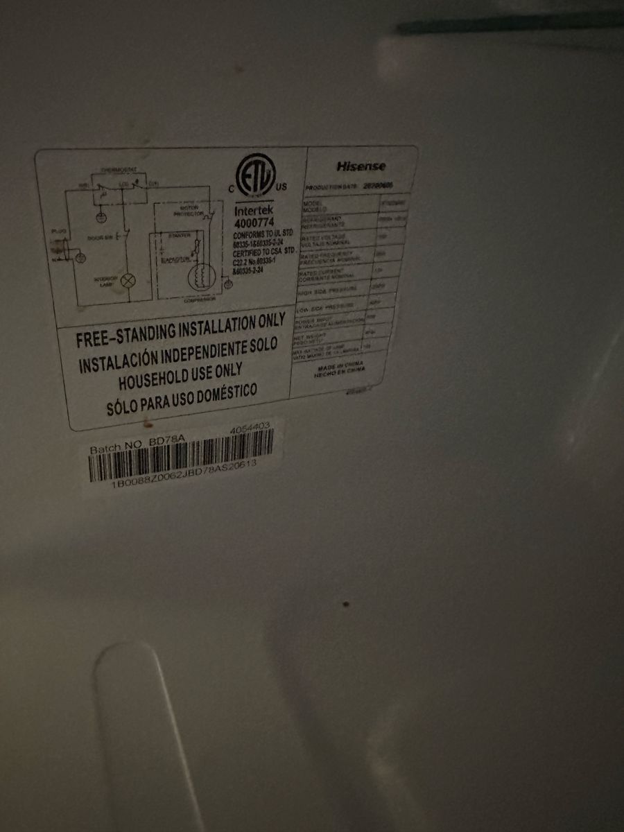Mini refrigerator