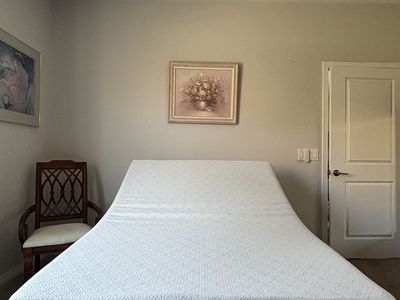 Older Tempur Pedic Base w Mattress