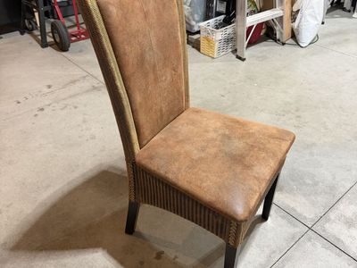 4 Dining Room Chairs
