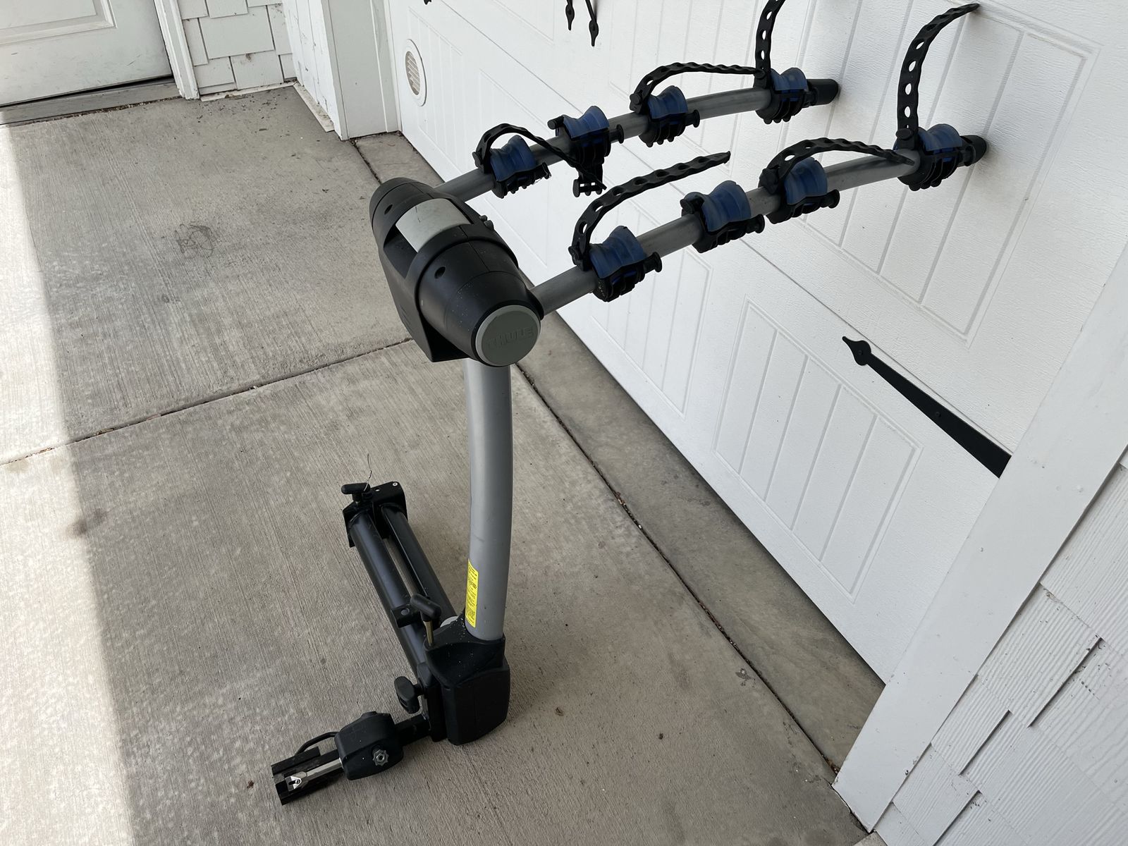 Thule Apex Swing 4 Bike Rack & Frame Adapters