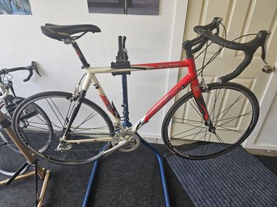 TREK 2100 58cm