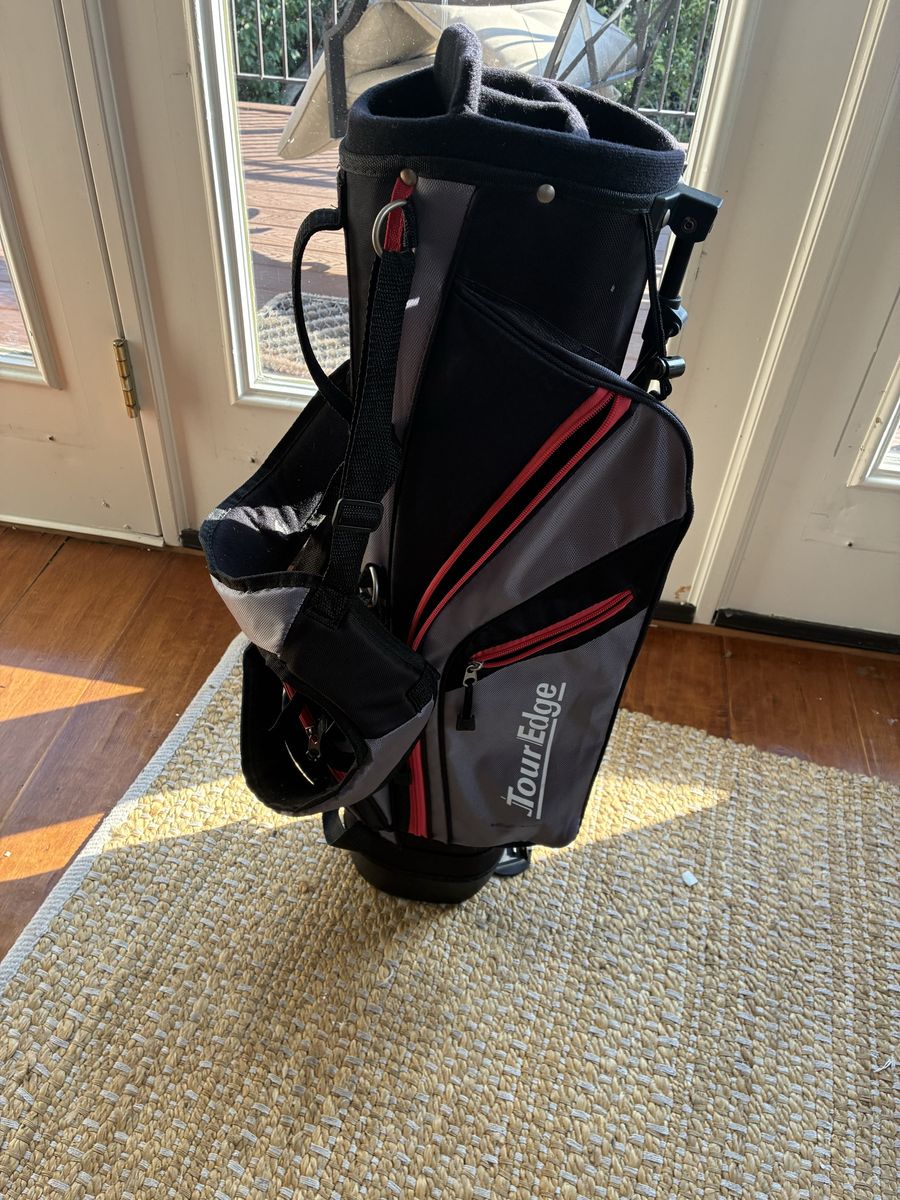 Tour Edge Golf Stand Bag Black Gray Red with seven clubs