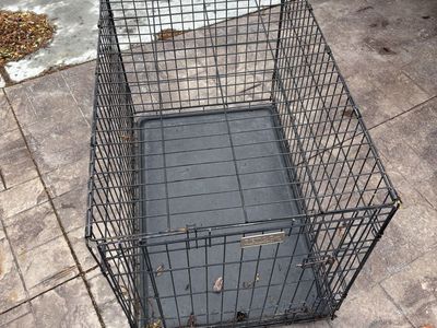 Dog crate