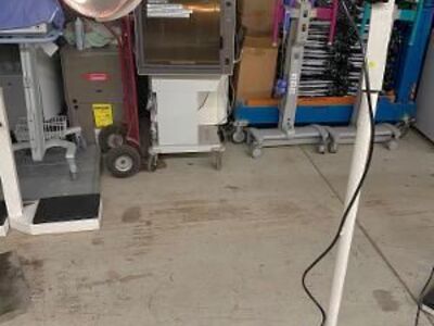 Medical physicians rolling exam light