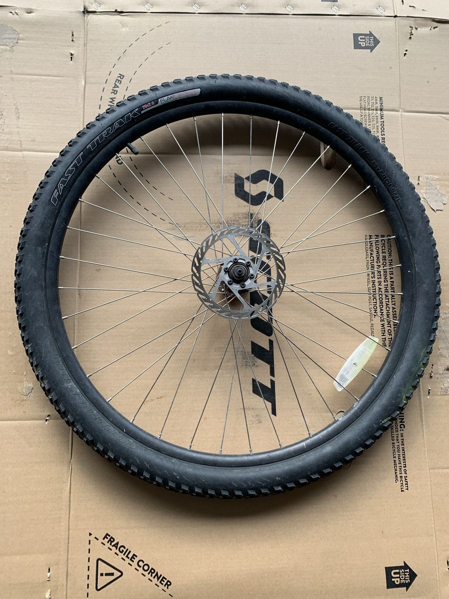 Specialized 29er / 29" Front Wheel, 100mm x 9mm qr, DISC BRAKE, Great condition w/Tire